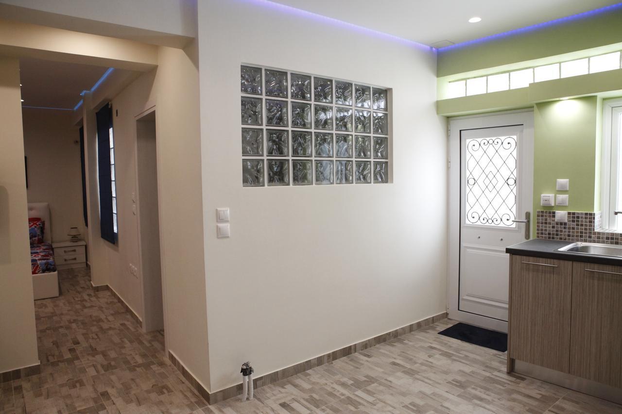 George Studio Athens Luaran gambar
